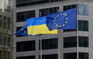 EU delivers new &euro;3.3 billion tranche to Ukraine for defense needs