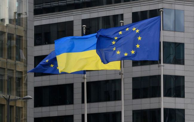 EU delivers new &euro;3.3 billion tranche to Ukraine for defense needs