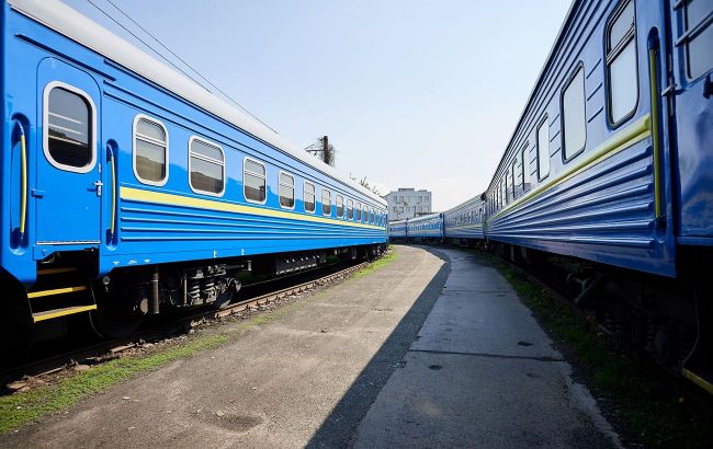 Russian drone strikes train in Odesa region, killing two railway workers