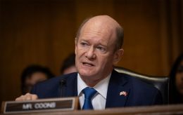 Pentagon delayed $400 million in aid to Ukraine until last minute - US senator