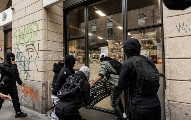 Chaos erupts in Milan as protesters loot major brand stores, 271 detained