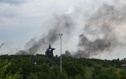Powerful explosions shake temporarily occupied Donetsk