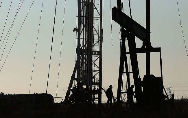 Oil surges again after new US strikes on Iran