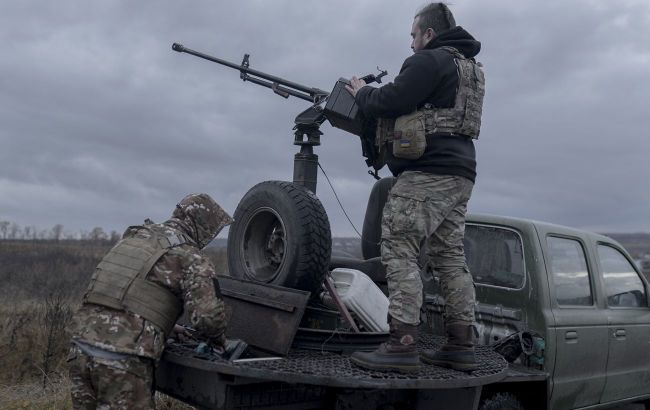 Russia strikes Ukraine with 164 drones and ballistic missile overnight: Air defense's work reported