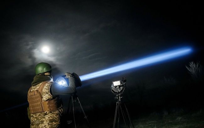 Explosions heard in Kyiv, air defense works