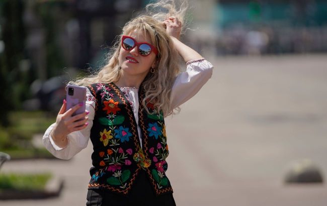 Ukrainian Vyshyvanka Day 2025: How traditional embroidered shirt changed during war