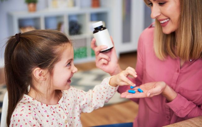 Doctor identifies key signs of vitamin deficiency in children