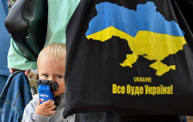 Ukraine rescues mother with four children from Russian occupation