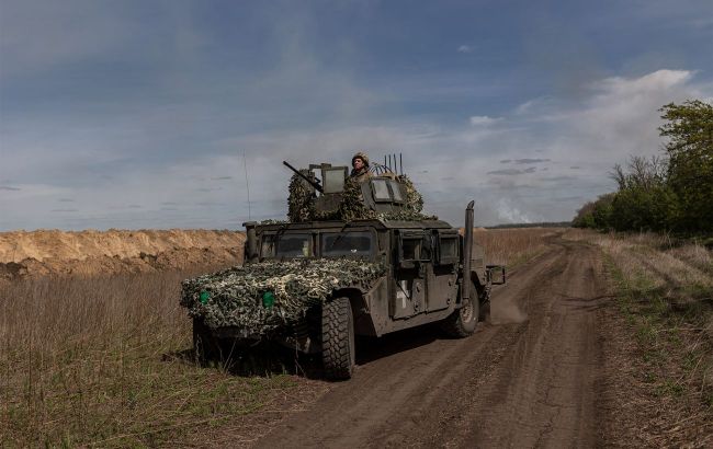 Ukraine's National Guard adapts HMMWV for next-gen mobile rocket launcher (photos)