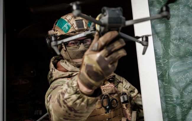 Ukrainian fighter detains Russian serviceman with help of FPV drone: Video