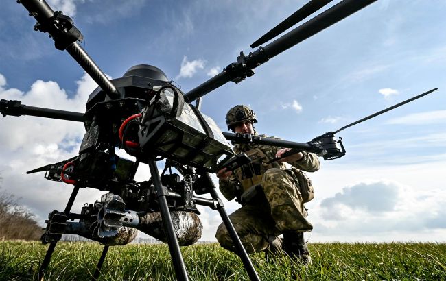 Ukraine's border guards destroy Russian UAV control positions (video)