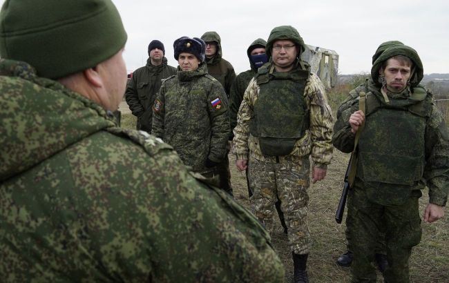 Russia lacks soldiers for new military districts due to war in Ukraine - UK intelligence