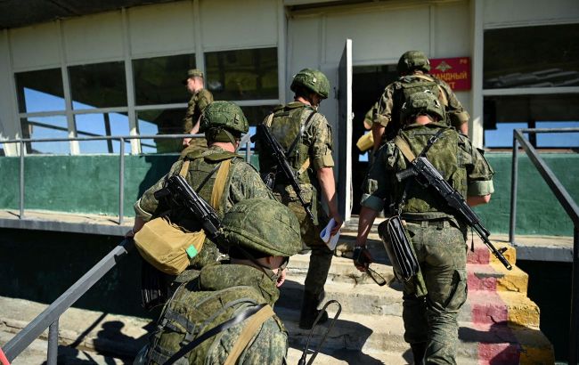 Occupiers place soldiers in operational civilian facilities