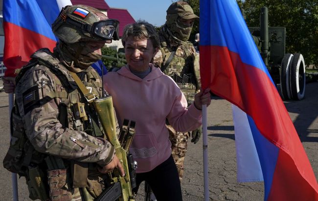 Russia prepares Luhansk children for mobilization with military-style school training