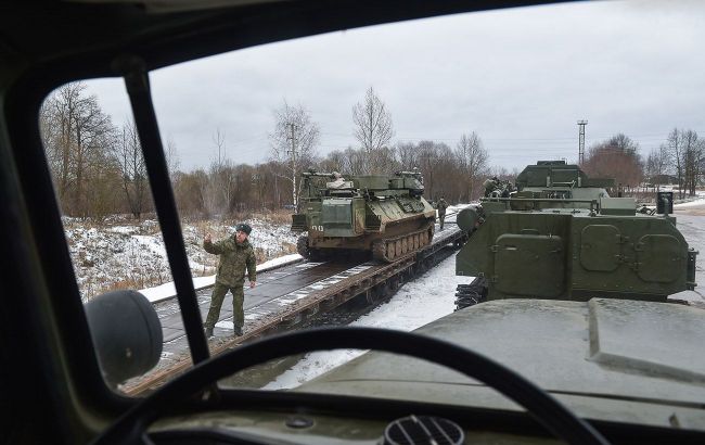 Russia amasses troops in northern Donetsk region amid Easter ceasefire