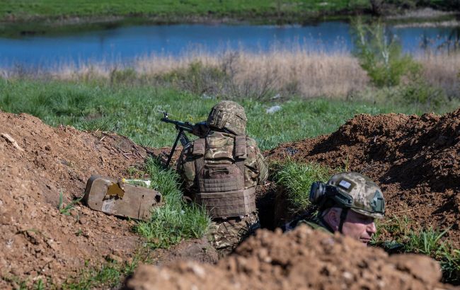 Ukrainian forces land on left bank of Dnipro, Crimea breakthrough prospects uncertain