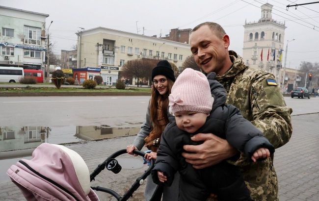 Chance for parenthood: Scandal over Ukrainian military reproductive material revealed