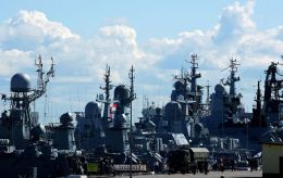 Putin cancels Navy Day parade, says frontline is the real place to celebrate