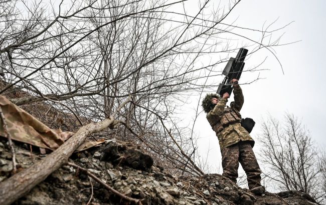 Ukrainian military denies Russian claims of capturing two villages near Lyman in eastern Ukraine