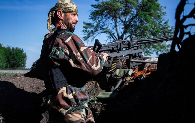 Ukrainian Armed Forces neutralize 360 Russians, destroy 7 ammunition depots in the Tavria sector