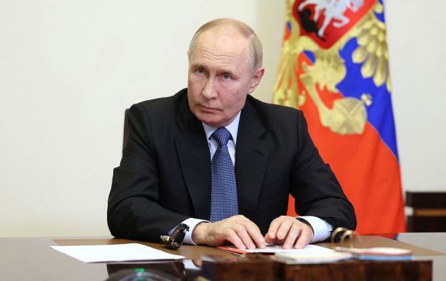 Putin issues ultimatum to Ukrainians in Russia