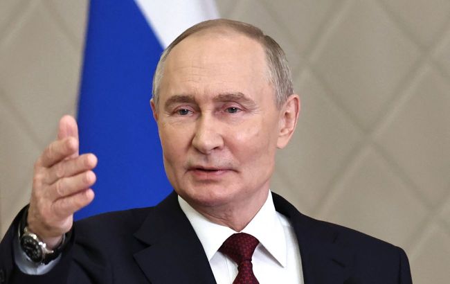 Putin's photo appears inside White House