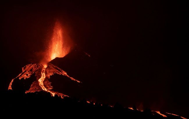 Volcano in Iceland expected to erupt soon: Town under threat of destruction