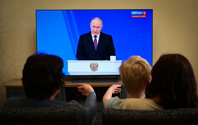 Is Putin the Hitler of the 21st century?