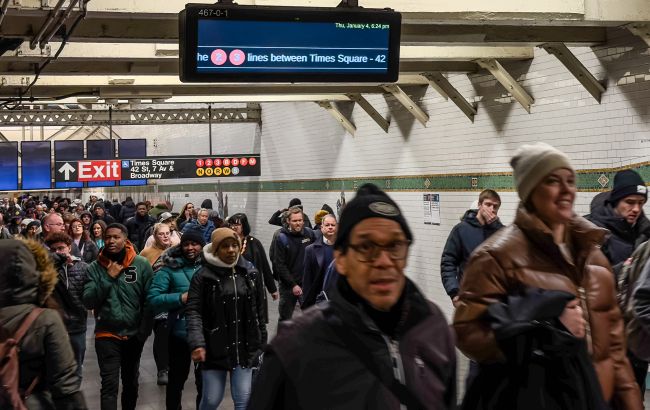 New York subway trains collide in Manhattan, 24 people injured