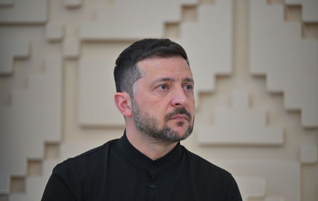 Zelenskyy to receive peace plan updates only in person as security concerns rise