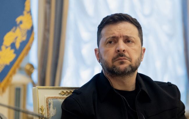 Zelenskyy vows global action as Russia restores its oil refineries