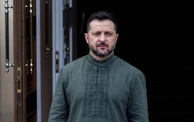 Zelenskyy discusses visit date with Trump's envoys to Ukraine