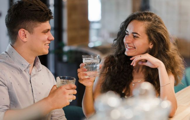 Drink alcohol together: Scientists' unexpected statement about happiness in couple