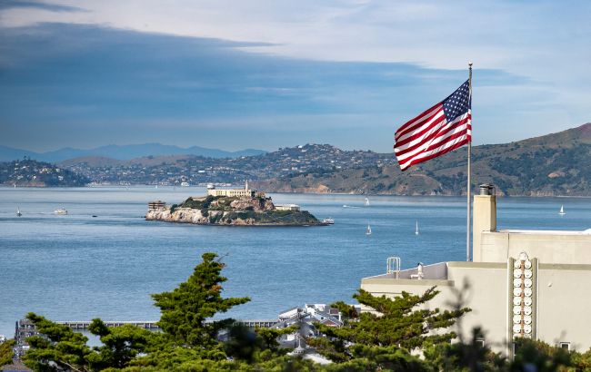 From 'the man's a moron' to 'the idea seems good' — Alcatraz tourists divided over Trump's plan