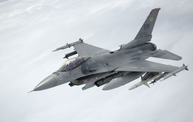 Poland sends jets into  sky following Russian attack on Ukraine