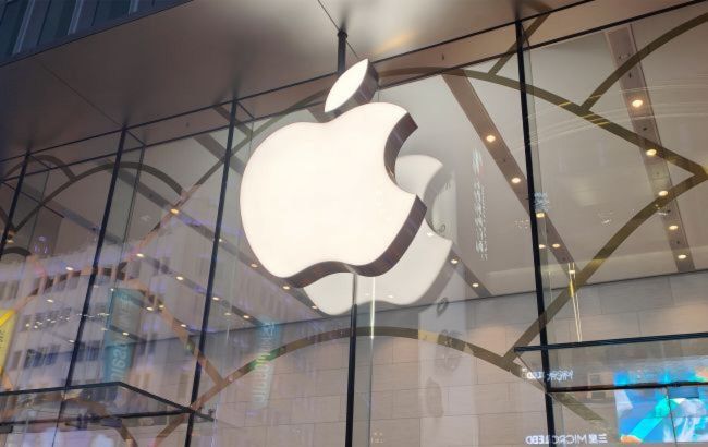 Under Trump's pressure: Apple to increase US investments by $100 billion