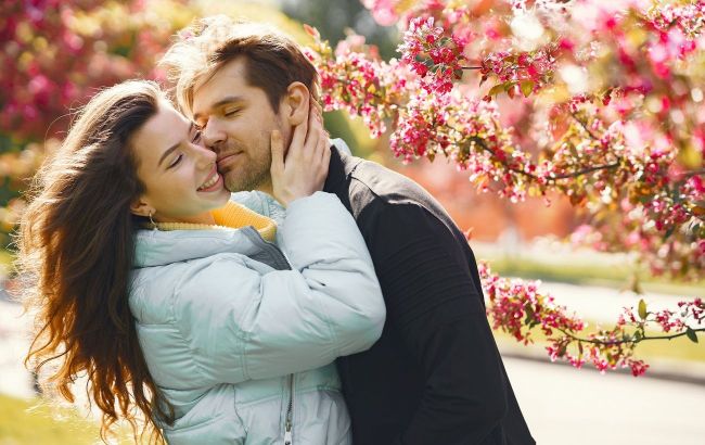 These zodiac signs go all in for love &mdash; Are you one of them?