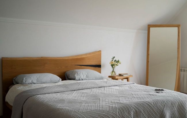 Declutter your bedroom: Time to throw these things away