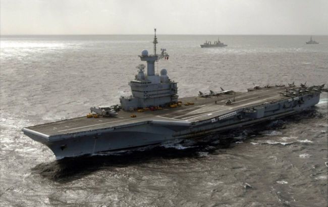 France sends aircraft carrier toward Hormuz as tensions threaten global shipping