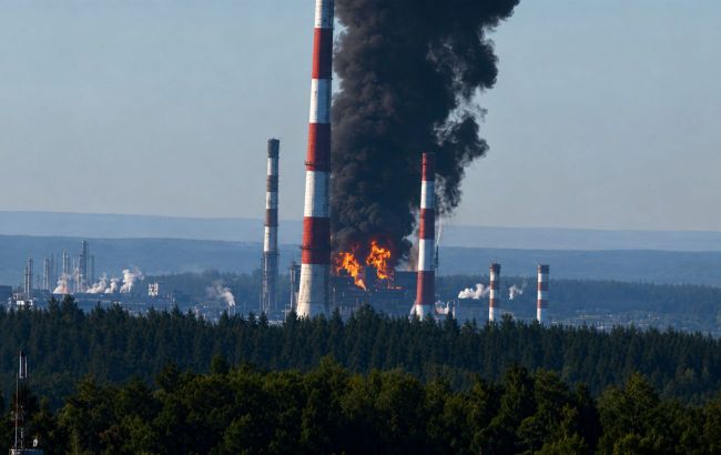 Ukrainian drones strike Lukoil oil refinery in Russia's Nizhny Novgorod region