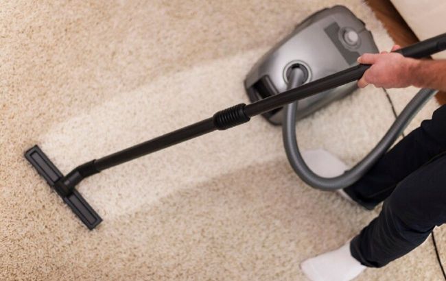 10 types of garbage that should never be vacuumed