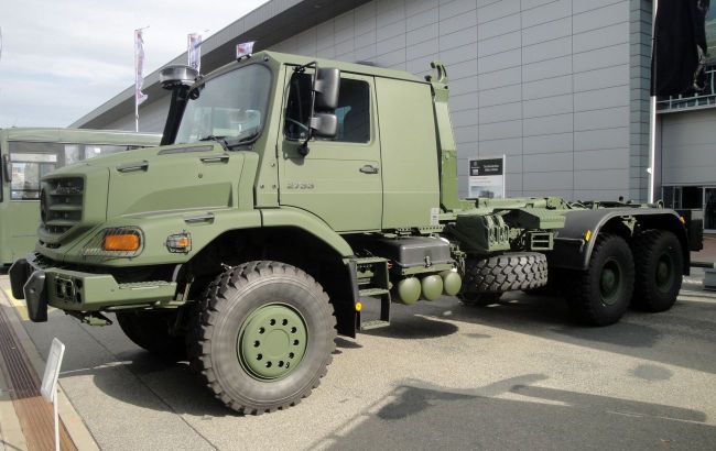 Mercedes-Benz deliver over 100 Zetros off-road trucks to Ukrainian Armed Forces