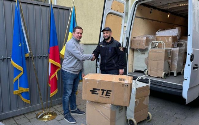 Ukraine provides Czechia with industrial dehumidifiers to combat floods