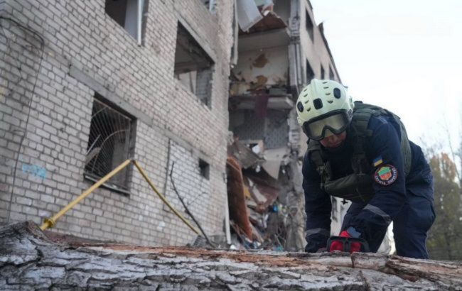 Western Ukraine, Dnipro, and Zaporizhzhia under attack - Update on Russia's new massive strike