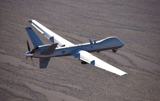 Carries 13 bombs over 2,000 kilometers. Iran presents Gaza drone