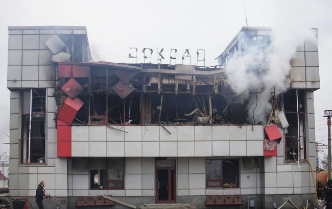 Fastiv’s train station lies in ruins after Russian strike: Report from RBC-Ukraine
