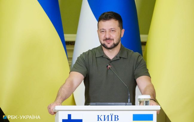 Ukrainian long-range weapons hit target at 700 km for the first time - Zelenskyy