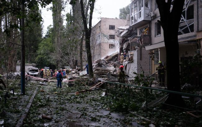 Ukraine's Minister explains high number of casualties from Russian strike on building in Kyiv