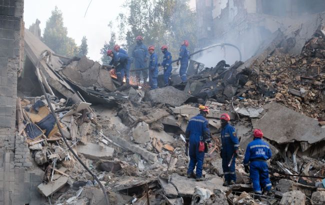 Russia strikes Kyiv with 175 drones and 16 missiles overnight