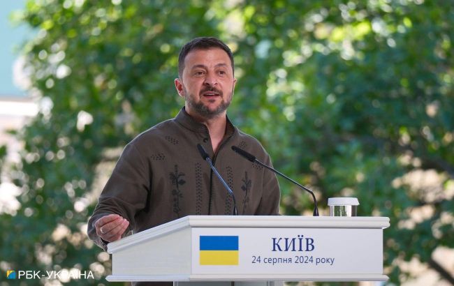 Zelenskyy announces Ukrainian long-range missiles